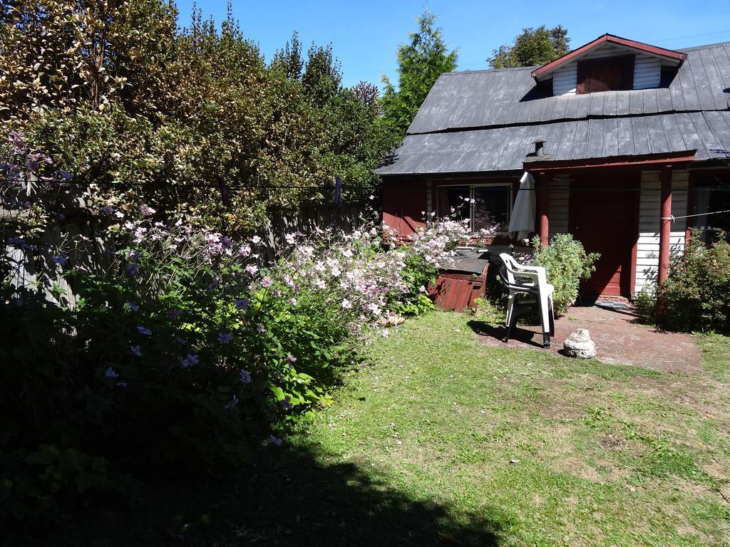 Hostal La Maison Pucón Extérieur photo